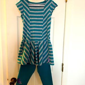 American Girl Child’s dress with capris underneath, Size 7-8 (includes book)